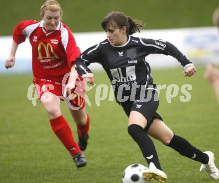 Fussball OEFB Frauenliga. FC St. Veit/Glan gegen ASK Erlaa. Iva Landeka (St. Veit), Katrin Obermann. St. Veit, am 25.10.2008.
Foto: Kuess
---
pressefotos, pressefotografie, kuess, qs, qspictures, sport, bild, bilder, bilddatenbank