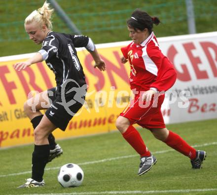 Fussball OEFB Frauenliga. FC St. Veit/Glan gegen ASK Erlaa. Michaela Wrulich (St. Veit), Magdalena Vollmann (Erlaa). St. Veit, am 25.10.2008.
Foto: Kuess
---
pressefotos, pressefotografie, kuess, qs, qspictures, sport, bild, bilder, bilddatenbank