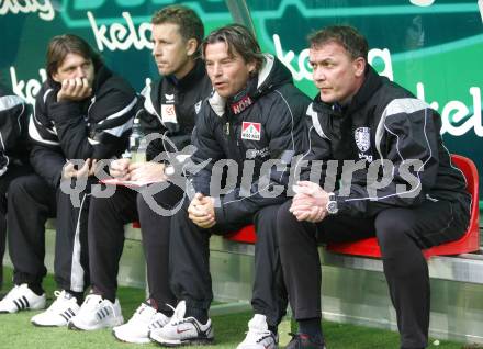 Fussball. Tipp3-Bundesliga. SK Austria Kelag Kaernten gegen LASK. Betreuerbank. Hannes Reinmayr, Dieter Pegam, Trainer Frenkie Schinkels, Wolfgang Thun Hohenstein (Kaernten). Klagenfurt, 26.10.2008
Copyright Kuess

---
pressefotos, pressefotografie, kuess, qs, qspictures, sport, bild, bilder, bilddatenbank