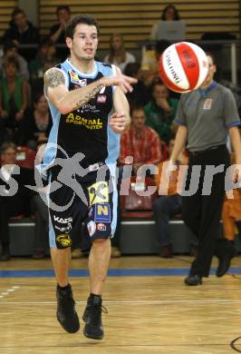 Basketball Bundesliga. Woerthersee Piraten gegen UBC St. Poelten. Stefan Kerschbaumer (St. Poelten).  Klagenfurt, 26.10.2008
Copyright Kuess

---
pressefotos, pressefotografie, kuess, qs, qspictures, sport, bild, bilder, bilddatenbank