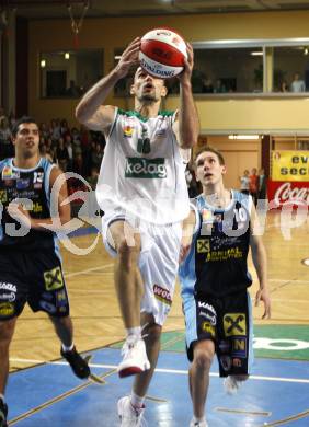 Basketball Bundesliga. Woerthersee Piraten gegen UBC St. Poelten. Joachim Buggelsheim (Piraten).  Klagenfurt, 26.10.2008
Copyright Kuess

---
pressefotos, pressefotografie, kuess, qs, qspictures, sport, bild, bilder, bilddatenbank