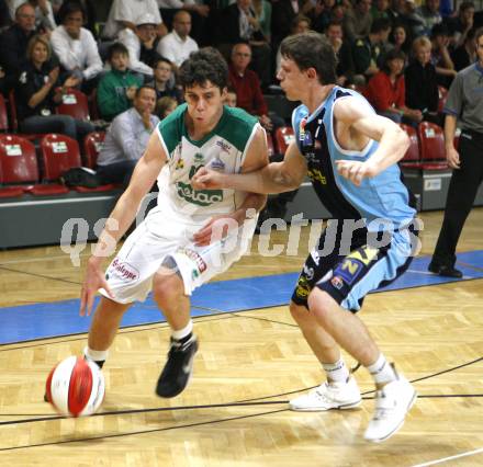 Basketball Bundesliga. Woerthersee Piraten gegen UBC St. Poelten. Erik Rhinehart  (Piraten), Martin Speiser (St. Poelten).  Klagenfurt, 26.10.2008
Copyright Kuess

---
pressefotos, pressefotografie, kuess, qs, qspictures, sport, bild, bilder, bilddatenbank