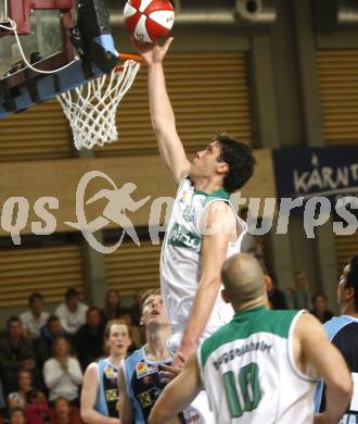 Basketball Bundesliga. Woerthersee Piraten gegen UBC St. Poelten. Erik Rhinehart (Piraten).  Klagenfurt, 26.10.2008
Copyright Kuess

---
pressefotos, pressefotografie, kuess, qs, qspictures, sport, bild, bilder, bilddatenbank