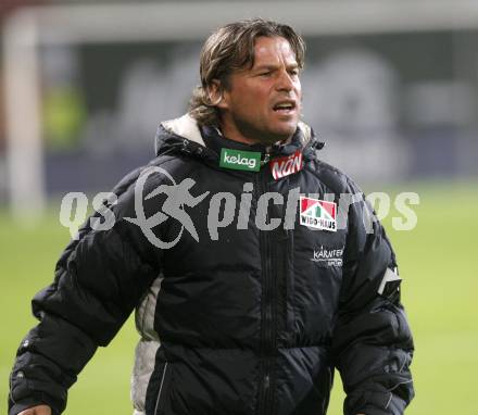 Fussball. Tipp3-Bundesliga. SK Austria Kelag Kaernten gegen LASK. Trainer Frenkie Schinkels (Kaernten). Klagenfurt, 26.10.2008
Copyright Kuess

---
pressefotos, pressefotografie, kuess, qs, qspictures, sport, bild, bilder, bilddatenbank