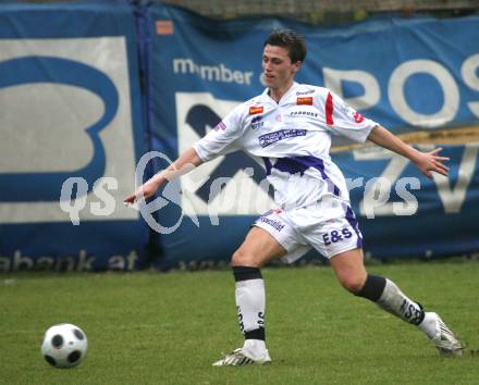 Fussball Regionalliga. SAK gegen SC Sparkasse Elin Weiz. Darjan Aleksic (SAK). Klagenfurt, 25.10.2008
Foto: Kuess
---
pressefotos, pressefotografie, kuess, qs, qspictures, sport, bild, bilder, bilddatenbank