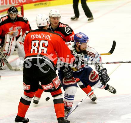 EBEL. Eishockey Bundesliga. VSV gegen HK Acroni Jesenice. PEINTNER Markus (VSV), KOVACEVIC Sabahudin, RODMAN Marcel (Jesenice). Villach, am 28.10.2008.
Foto: Nadja Kuess 

---
pressefotos, pressefotografie, kuess, qs, qspictures, sport, bild, bilder, bilddatenbank