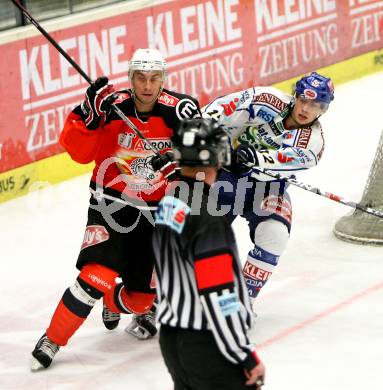 EBEL. Eishockey Bundesliga. VSV gegen HK Acroni Jesenice. RAFFL Michael (VSV), KOVACEVIC Sabahudin (Jesenice). Villach, am 28.10.2008.
Foto: Nadja Kuess 

---
pressefotos, pressefotografie, kuess, qs, qspictures, sport, bild, bilder, bilddatenbank