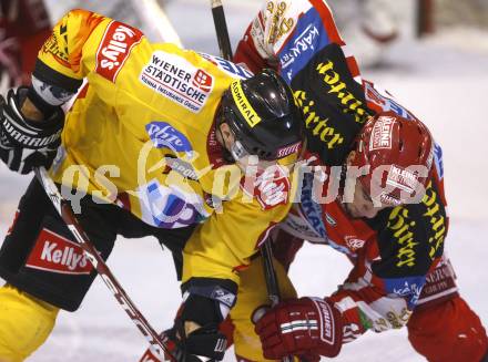 EBEL. Eishockey Bundesliga. KAC gegen Vienna Capitals. Warren Norris, (KAC), Raimund Divis (Vienna). Klagenfurt, am 28.10.2008.
Foto: Kuess 

---
pressefotos, pressefotografie, kuess, qs, qspictures, sport, bild, bilder, bilddatenbank