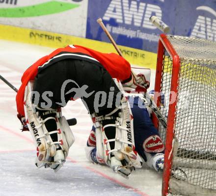 EBEL. Eishockey Bundesliga. VSV gegen HK Acroni Jesenice. CAVANAUGH Dan  (VSV), GLAVIC  Gaber  (Jesenice). Villach, am 28.10.2008.
Foto: Kuess

---
pressefotos, pressefotografie, kuess, qs, qspictures, sport, bild, bilder, bilddatenbank