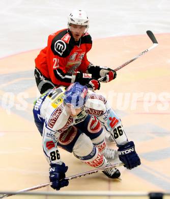 EBEL. Eishockey Bundesliga. VSV gegen HK Acroni Jesenice. FERLAND Jonathan  (VSV), DERVARIC Damjan  (Jesenice). Villach, am 28.10.2008.
Foto: Kuess

---
pressefotos, pressefotografie, kuess, qs, qspictures, sport, bild, bilder, bilddatenbank