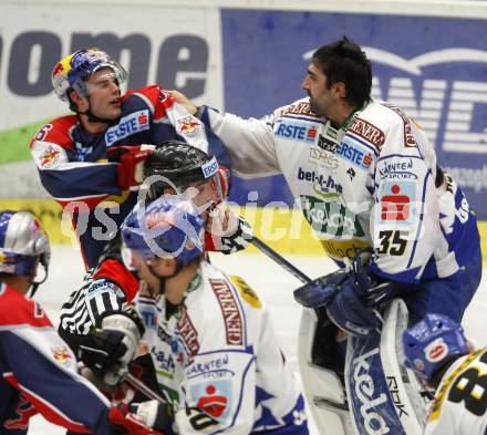 EBEL. Eishockey Bundesliga. EC VSV gegen Red Bull Salzburg. Schlaegerei, Rauferei, Gert Prohaska, (VSV),  Ryan T. Mc Donough(Salzburg). Villach, am 30.10.2008.
Foto: Kuess

---
pressefotos, pressefotografie, kuess, qs, qspictures, sport, bild, bilder, bilddatenbank