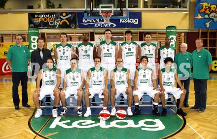 Basketball Bundesliga. Woerthersee Piraten. Mannschaftsfoto. Vorne v.l.: Andreas Kuttnig, Martin Breithuber, Marco Breithuber, Joachim Buggelsheim, Sebastian Schaal, Samuel Bachlechner; Hinten v.l.: Josef Albrecht, Trainer Mathias Fischer, Selmir Husanovic, Michael Harper, Rasid Mahalbasic, Erik Rhinehart, Bernhard Weber, Brandon Hartley, Guenther Offner, Anton Kuri.  Klagenfurt, 29.10.2008
Copyright Kuess

---
pressefotos, pressefotografie, kuess, qs, qspictures, sport, bild, bilder, bilddatenbank