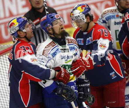 EBEL. Eishockey Bundesliga. EC VSV gegen Red Bull Salzburg. Markus Peintner, (VSV), Jeremy Rebek, Mario Scalzo (Salzburg). Villach, am 30.10.2008.
Foto: Kuess

---
pressefotos, pressefotografie, kuess, qs, qspictures, sport, bild, bilder, bilddatenbank