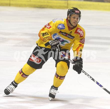 EBEL. Eishockey Bundesliga. KAC gegen Vienna Capitals. Peter Casparsson (Vienna). Klagenfurt, am 28.10.2008.
Foto: Kuess 

---
pressefotos, pressefotografie, kuess, qs, qspictures, sport, bild, bilder, bilddatenbank