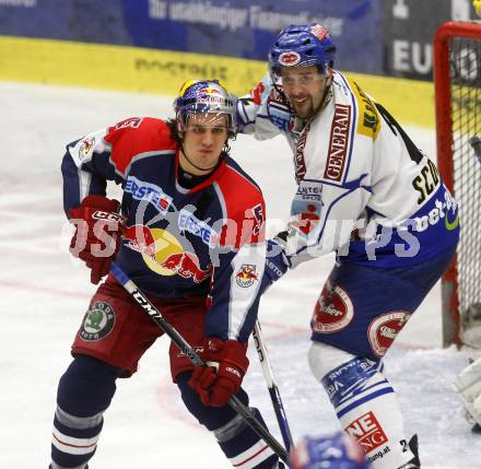 EBEL. Eishockey Bundesliga. EC VSV gegen Red Bull Salzburg. Darell Scoville, (VSV), Matthias Schwab (Salzburg). Villach, am 30.10.2008.
Foto: Kuess

---
pressefotos, pressefotografie, kuess, qs, qspictures, sport, bild, bilder, bilddatenbank