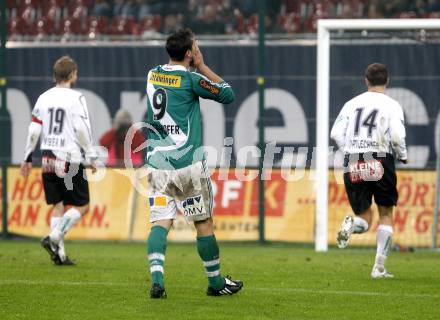 Fussball. Tipp3-Bundesliga. SK Austria Kelag Kaernten  gegen Rapid Wien. Manuel Weber, Manuel Ortlechner (Austria Kaernten), Stefan maierhofer (Rapid). Klagenfurt, 4.11.2008. 
Copyright Kuess

---
pressefotos, pressefotografie, kuess, qs, qspictures, sport, bild, bilder, bilddatenbank