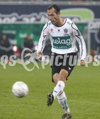 Fussball. Tipp3-Bundesliga. SK Austria Kelag Kaernten  gegen Rapid Wien. Christian Prawda (Austria Kaernten). Klagenfurt, 4.11.2008. 
Copyright Kuess

---
pressefotos, pressefotografie, kuess, qs, qspictures, sport, bild, bilder, bilddatenbank