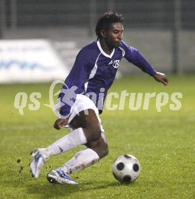 Fussball. Regionalliga. FC Kaernten gegen ASK Voitsberg. Makanda Mpaka (FCK).
Klagenfurt, 7.11.2008
Copyright Kuess

---
pressefotos, pressefotografie, kuess, qs, qspictures, sport, bild, bilder, bilddatenbank