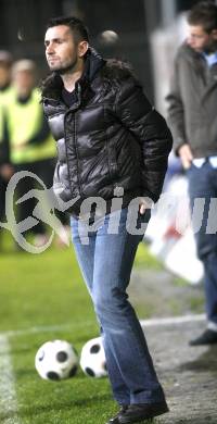 Fussball. Regionalliga. FC Kaernten gegen ASK Voitsberg. Trainer Nenad Bjelica (FCK).
Klagenfurt, 7.11.2008
Copyright Kuess

---
pressefotos, pressefotografie, kuess, qs, qspictures, sport, bild, bilder, bilddatenbank