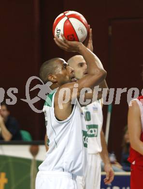 Basketball. Bundesliga. Kelag Woerthersee Piraten gegen BasketClubs Vienna. Tim Burnette (Piraten). Klagenfurt, 8.11.2008
Foto: Nadja Kuess
---
pressefotos, pressefotografie, kuess, qs, qspictures, sport, bild, bilder, bilddatenbank