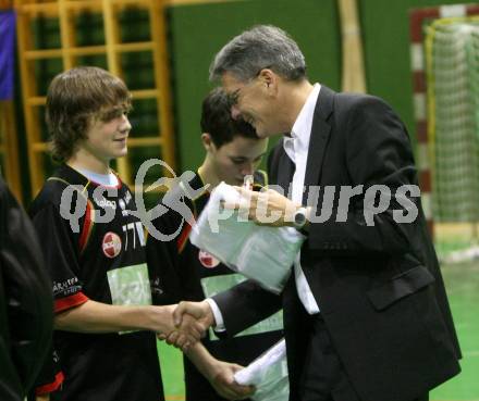 Handball Bundesliga. HCK59 gegen SVVW Klagenfurt. Ehrung fuer die Sieger beim Internationalen Nachwuchshandballturnier in Schweden durch Sportlandesrat Peter Kaiser. Klagenfurt, am 8.11.2008.
Copyright Kuess

---
pressefotos, pressefotografie, kuess, qs, qspictures, sport, bild, bilder, bilddatenbank