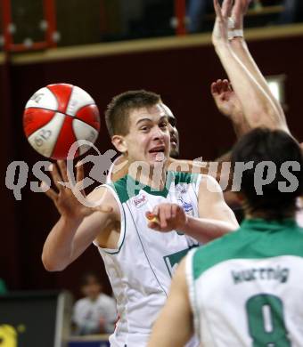 Basketball. Bundesliga. Kelag Woerthersee Piraten gegen BasketClubs Vienna. Rasid Mahalbasic (Piraten). Klagenfurt, 8.11.2008
Foto: Nadja Kuess

---
pressefotos, pressefotografie, kuess, qs, qspictures, sport, bild, bilder, bilddatenbank