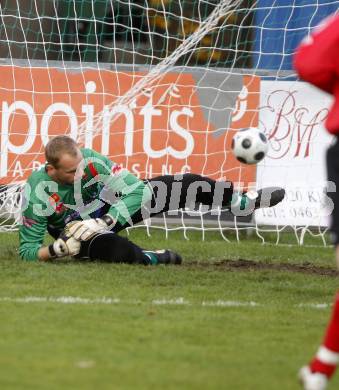 Fussball. Regionalliga. SAK gegen TSV Hartberg. Kofler Alexander (SAK), Omladic Nejc (Hartberg).
Klagenfurt, 8.11.2008
Copyright Kuess

---
pressefotos, pressefotografie, kuess, qs, qspictures, sport, bild, bilder, bilddatenbank