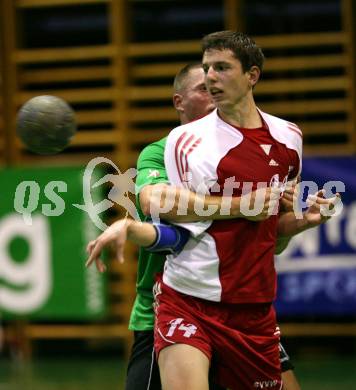 Handball Bundesliga. HCK59 gegen SVVW Klagenfurt. Rok Bulc (HCK), Peter Laggner (SVVW). Klagenfurt, am 8.11.2008.
Copyright Kuess

---
pressefotos, pressefotografie, kuess, qs, qspictures, sport, bild, bilder, bilddatenbank