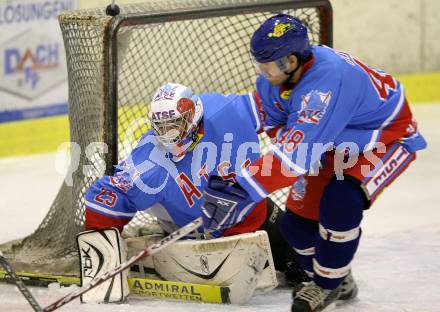 Eishockey Oberliga. Tarco Woelfe gegen ATSE Graz. Peter Rabanser, Alexandre Dodier (Graz).
Klagenfurt, 8.11.2008
Foto: Nadja Kuess

---
pressefotos, pressefotografie, kuess, qs, qspictures, sport, bild, bilder, bilddatenbank