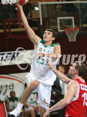 Basketball. Bundesliga. Kelag Woerthersee Piraten gegen BasketClubs Vienna. Selmir Husanovic (Piraten). Klagenfurt, 8.11.2008
Foto: Nadja Kuess
---
pressefotos, pressefotografie, kuess, qs, qspictures, sport, bild, bilder, bilddatenbank