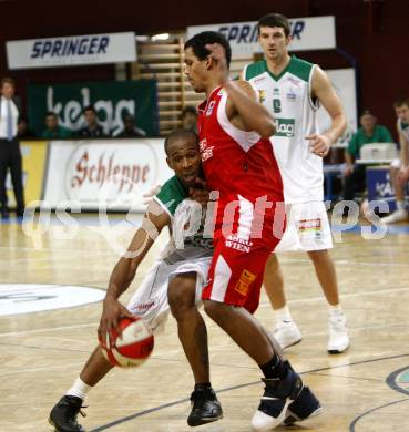 Basketball. Bundesliga. Kelag Woerthersee Piraten gegen BasketClubs Vienna. Tim Burnette (Piraten). Klagenfurt, 8.11.2008
Foto: Nadja Kuess
---
pressefotos, pressefotografie, kuess, qs, qspictures, sport, bild, bilder, bilddatenbank