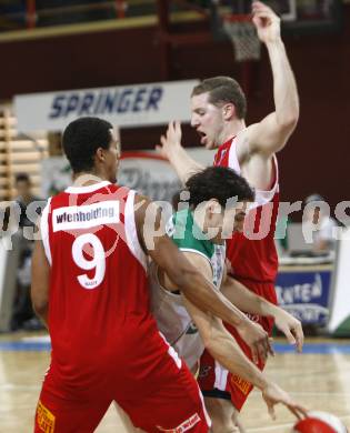 Basketball. Bundesliga. Kelag Woerthersee Piraten gegen BasketClubs Vienna. Andreas Kuttnig (Piraten). Klagenfurt, 8.11.2008
Foto: Nadja Kuess
---
pressefotos, pressefotografie, kuess, qs, qspictures, sport, bild, bilder, bilddatenbank