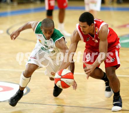 Basketball. Bundesliga. Kelag Woerthersee Piraten gegen BasketClubs Vienna. Tim Burnette (Piraten). Klagenfurt, 8.11.2008
Foto: Nadja Kuess
---
pressefotos, pressefotografie, kuess, qs, qspictures, sport, bild, bilder, bilddatenbank