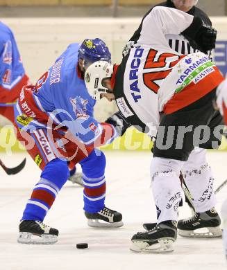 Eishockey Oberliga. Tarco Woelfe gegen ATSE Graz. Bruno Tarmann (Tarco).
Klagenfurt, 8.11.2008
Foto: Nadja Kuess

---
pressefotos, pressefotografie, kuess, qs, qspictures, sport, bild, bilder, bilddatenbank