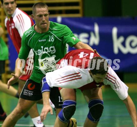 Handball Bundesliga. HCK59 gegen SVVW Klagenfurt. Anton Praeprost (HCK), Peter Laggner (SVVW). Klagenfurt, am 8.11.2008.
Copyright Kuess

---
pressefotos, pressefotografie, kuess, qs, qspictures, sport, bild, bilder, bilddatenbank