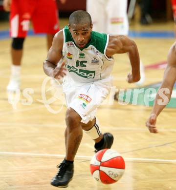 Basketball. Bundesliga. Kelag Woerthersee Piraten gegen BasketClubs Vienna. Tim Burnette  (Piraten). Klagenfurt, 8.11.2008
Copyright Kuess

---
pressefotos, pressefotografie, kuess, qs, qspictures, sport, bild, bilder, bilddatenbank