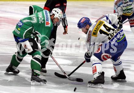 EBEL. Eishockey Bundesliga. EC Pasut VSV gegen HDD TILIA Olimpija Ljubljana (Laibach). MAPLETOFT Justin (VSV), ZUPANCIC Nik (Ljubljana). Villach, am 11.11.2008.
Foto: Nadja Kuess

---
pressefotos, pressefotografie, kuess, qs, qspictures, sport, bild, bilder, bilddatenbank