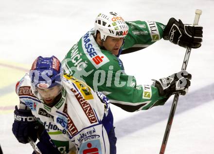 EBEL. Eishockey Bundesliga. EC Pasut VSV gegen HDD TILIA Olimpija Ljubljana (Laibach). MAPLETOFT Justin (VSV), ZUPANCIC Nik (Ljubljana). Villach, am 11.11.2008.
Foto: Kuess 

---
pressefotos, pressefotografie, kuess, qs, qspictures, sport, bild, bilder, bilddatenbank