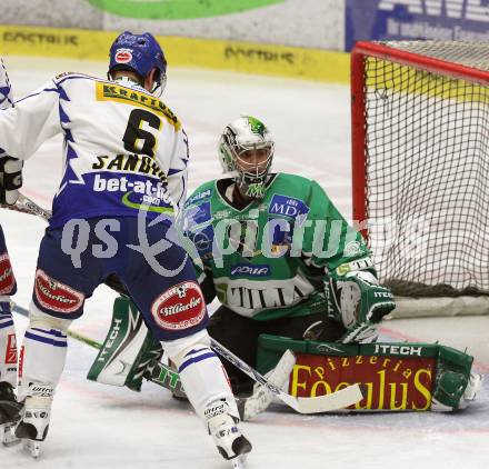 EBEL. Eishockey Bundesliga. EC Pasut VSV gegen HDD TILIA Olimpija Ljubljana (Laibach). SANDROCK Robby (VSV), MORRISON Michael (Ljubljana). Villach, am 11.11.2008.
Foto: Nadja Kuess

---
pressefotos, pressefotografie, kuess, qs, qspictures, sport, bild, bilder, bilddatenbank