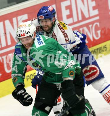 EBEL. Eishockey Bundesliga. EC Pasut VSV gegen HDD TILIA Olimpija Ljubljana (Laibach). MAPLETOFT Justin (VSV), TAVZELJ Andrej (Ljubljana). Villach, am 11.11.2008.
Foto: Nadja Kuess
---
pressefotos, pressefotografie, kuess, qs, qspictures, sport, bild, bilder, bilddatenbank