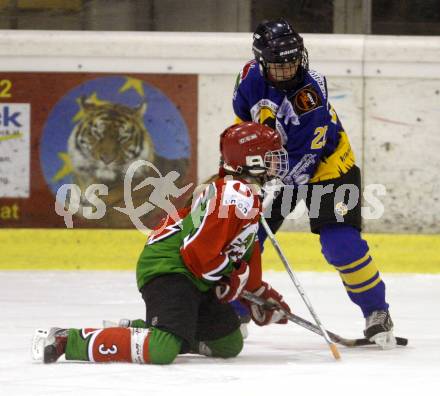 Dameneishockey. DEBL. DEC Dragons Klagenfurt gegen Gipsy Girls Villach. Tamara Grascher (Dragons), Teresa Kainzer (Gipsy Girls). Klagenfurt, 11.11.2008.
Foto: Kuess
---
pressefotos, pressefotografie, kuess, qs, qspictures, sport, bild, bilder, bilddatenbank