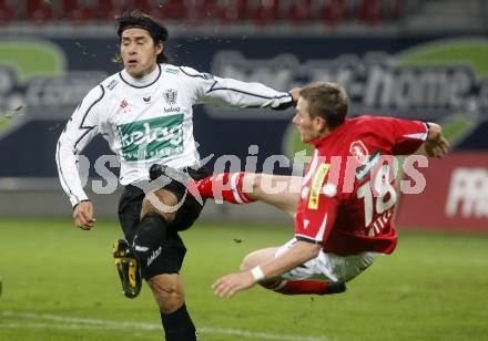 Fussball. Tipp3-Bundesliga. SK Austria Kelag Kaernten  gegen Cashpoint SCR Altach. Carlos Chaile (Austria Kaernten), Mattle Oliver (Altach). Klagenfurt, 12.11.2008. 
Copyright Kuess

---
pressefotos, pressefotografie, kuess, qs, qspictures, sport, bild, bilder, bilddatenbank