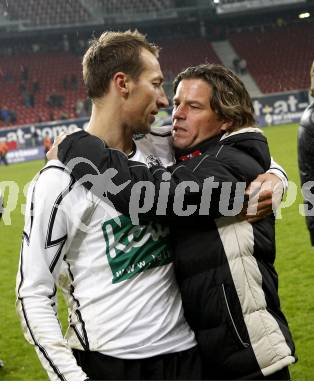 Fussball. Tipp3-Bundesliga. SK Austria Kelag Kaernten  gegen Cashpoint SCR Altach. Jubel Manuel Ortlechner, Trainer Frenkie Schinkels. Klagenfurt, 12.11.2008. 
Copyright Kuess

---
pressefotos, pressefotografie, kuess, qs, qspictures, sport, bild, bilder, bilddatenbank