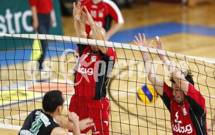 Volleyball Europacup. VBK Lowen gegen LM Tourcoing. Zhivko Kolev, Peter Vanik (VBK Loewen). Klagenfurt, am 13.11.2008.
Foto: Kuess
---
pressefotos, pressefotografie, kuess, qs, qspictures, sport, bild, bilder, bilddatenbank