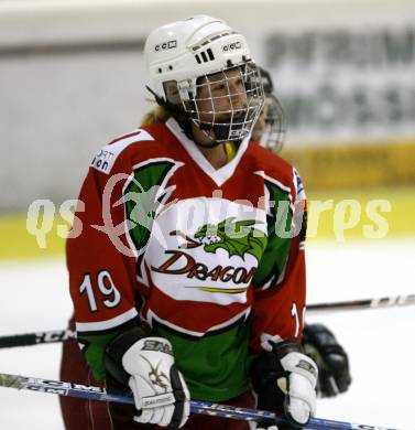 Dameneishockey. DEBL. DEC Dragons Klagenfurt gegen Gipsy Girls Villach. Sabine Kreutz (Dragons). Klagenfurt, 11.11.2008.
Foto: Kuess
---
pressefotos, pressefotografie, kuess, qs, qspictures, sport, bild, bilder, bilddatenbank