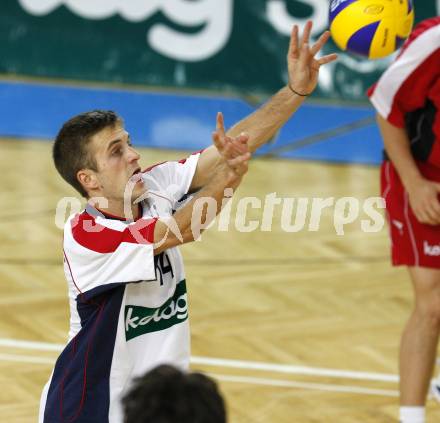 Volleyball Europacup. VBK Lowen gegen LM Tourcoing. Alexander Xandi Huber (VBK Loewen). Klagenfurt, am 13.11.2008.
Foto: Kuess
---
pressefotos, pressefotografie, kuess, qs, qspictures, sport, bild, bilder, bilddatenbank