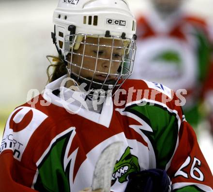 Dameneishockey. DEBL. DEC Dragons Klagenfurt gegen Gipsy Girls Villach. Sabrina Stubner (Dragons). Klagenfurt, 11.11.2008.
Foto: Kuess
---
pressefotos, pressefotografie, kuess, qs, qspictures, sport, bild, bilder, bilddatenbank