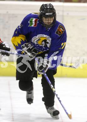 Dameneishockey. DEBL. DEC Dragons Klagenfurt gegen Gipsy Girls Villach. Alesandra Lopez (Gipsy Girls). Klagenfurt, 11.11.2008.
Foto: Kuess
---
pressefotos, pressefotografie, kuess, qs, qspictures, sport, bild, bilder, bilddatenbank