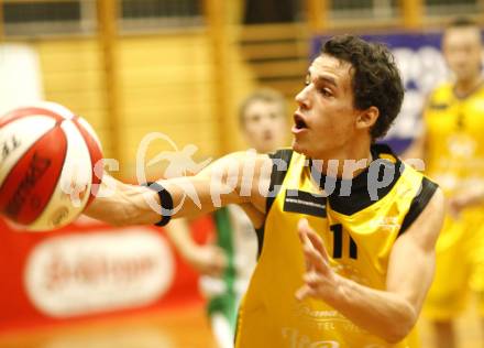 Basketball Kaerntner Liga. KOS gegen ABC Villach. Thobias Koroschitz (Villach). Klagenfurt, am 13.11.2008.
Foto: Kuess

---
pressefotos, pressefotografie, kuess, qs, qspictures, sport, bild, bilder, bilddatenbank