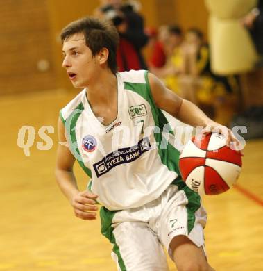 Basketball Kaerntner Liga. KOS gegen ABC Villach. Rok Papic (KOS). Klagenfurt, am 13.11.2008.
Foto: Kuess

---
pressefotos, pressefotografie, kuess, qs, qspictures, sport, bild, bilder, bilddatenbank